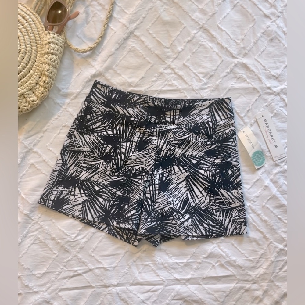 COPY - 🖤 SUPER STRETCH! Women’s print shorts, size x-small - BRAND NEW! NWT
